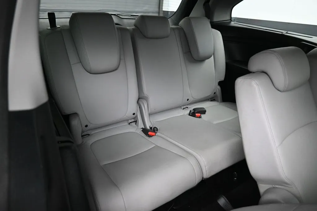 2023 Honda Odyssey Touring - Photo 26