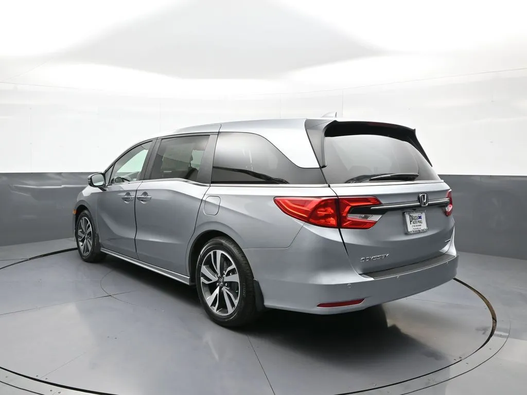 2023 Honda Odyssey Touring - Photo 8