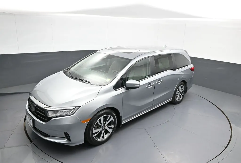 2023 Honda Odyssey Touring - Photo 37