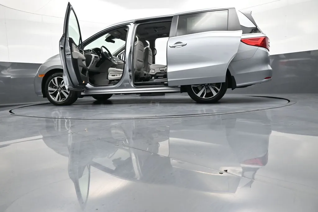 2023 Honda Odyssey Touring - Photo 52