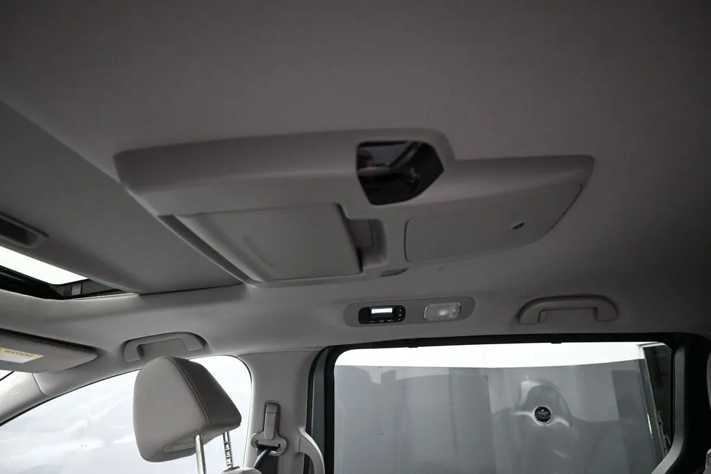 2023 Honda Odyssey Touring - Photo 21
