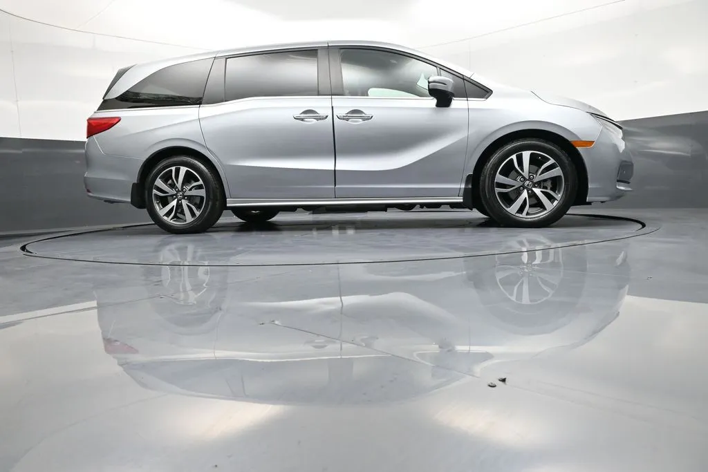 2023 Honda Odyssey Touring - Photo 32