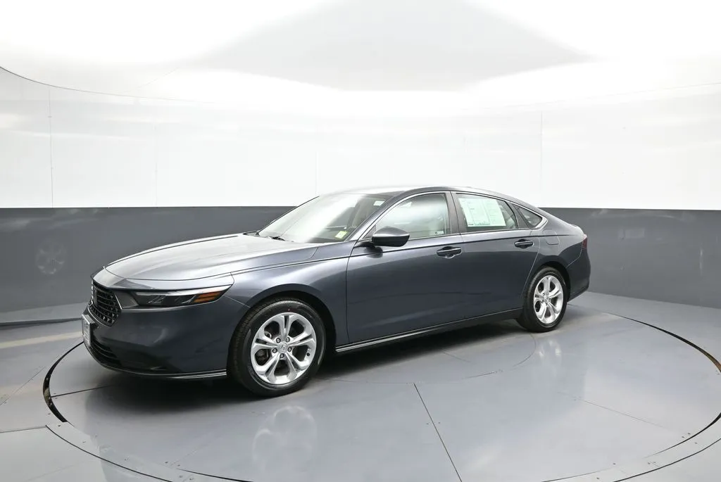 2023 Honda Accord LX - Photo 10