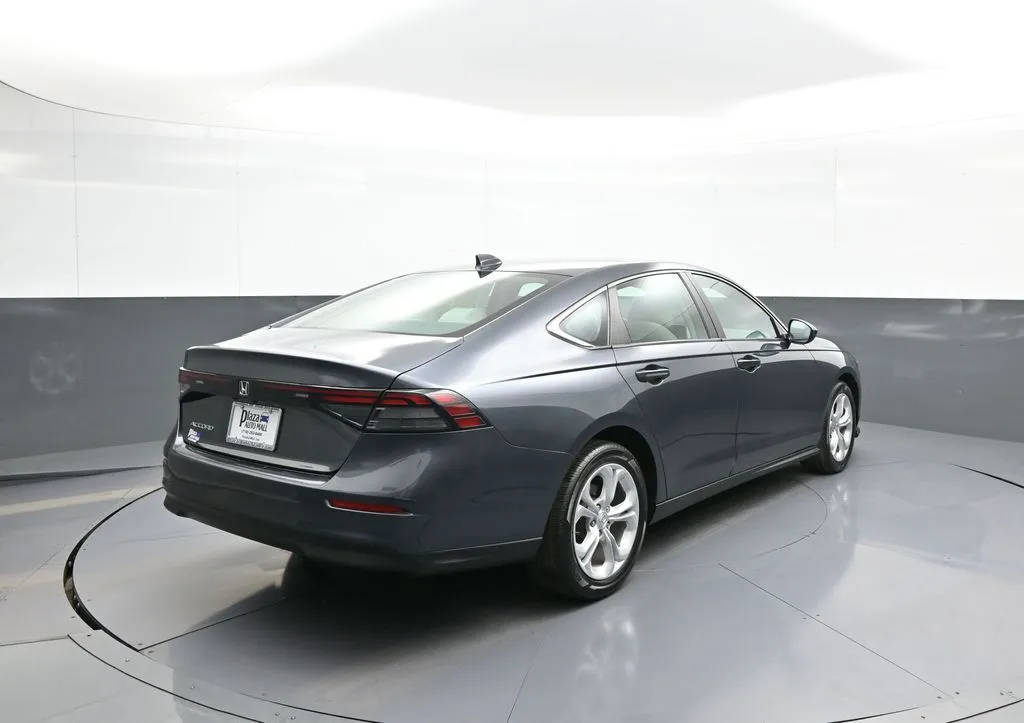 2023 Honda Accord LX - Photo 6