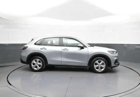 More photos of 2024 Honda HR-V LX at Plaza Honda, NY