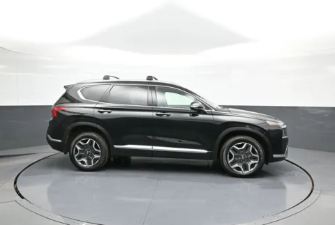 More photos of 2023 Hyundai Santa Fe Limited at Plaza Honda, NY