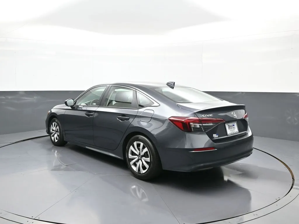 2026 Honda Civic LX - Photo 8