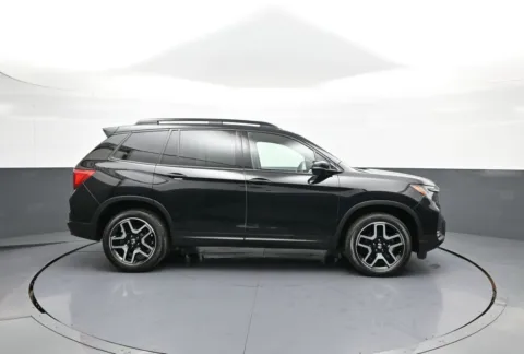 More photos of 2023 Honda Passport Elite at Plaza Honda, NY