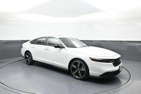 More photos of 2024 Honda Accord Hybrid Sport at Plaza Honda, NY