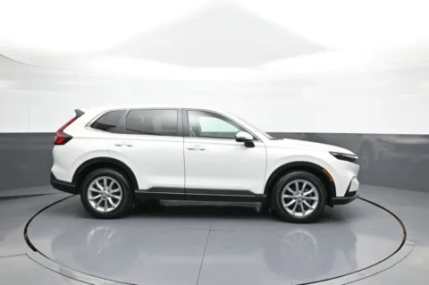 More photos of 2023 Honda CR-V EX at Plaza Honda, NY