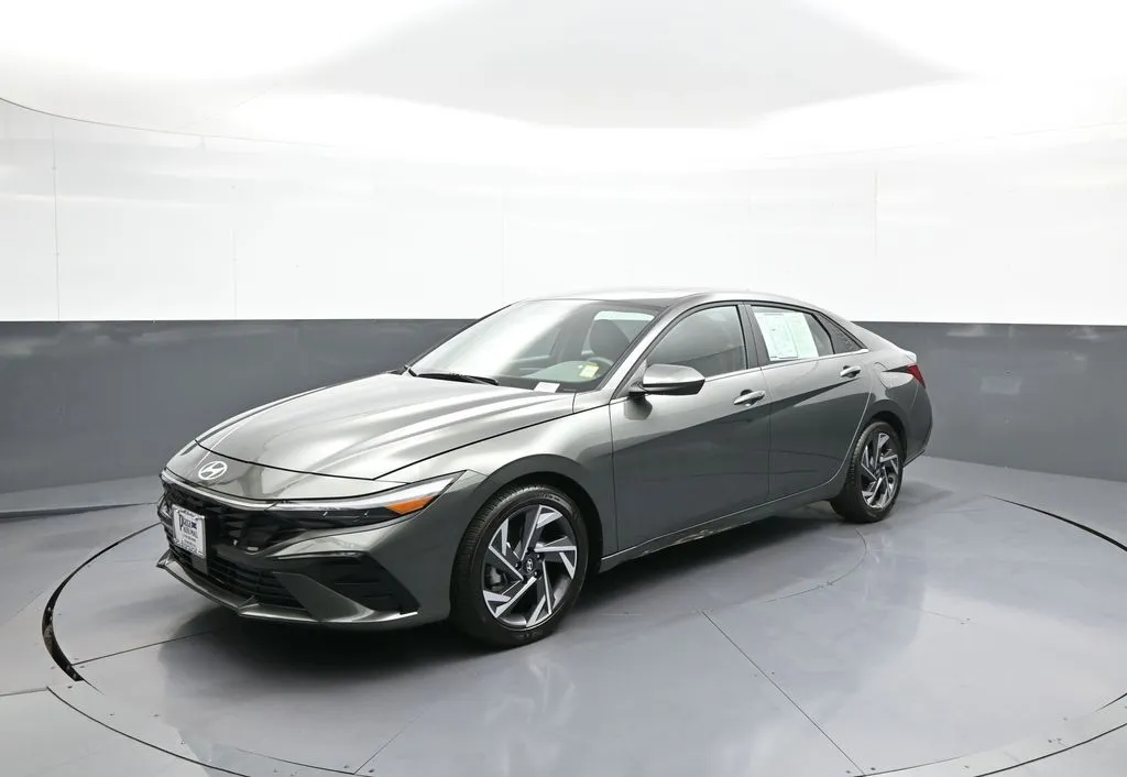 Gray 2024 Hyundai Elantra SEL for sale in Brooklyn, NY