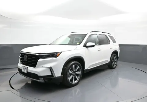 White 2024 Honda Pilot Elite for sale in Brooklyn, NY