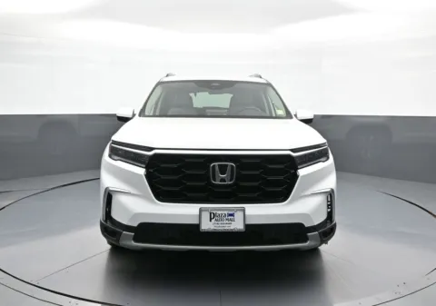 Photos of 2024 Honda Pilot Elite for sale in Brooklyn, NY at Plaza Honda