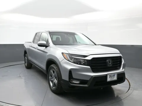 Another view of 2023 Honda Ridgeline RTL for sale in Brooklyn, NY at Plaza Honda