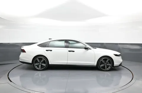 More photos of 2024 Honda Accord Hybrid Sport at Plaza Honda, NY