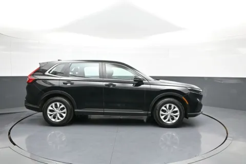 More photos of 2024 Honda CR-V LX at Plaza Honda, NY