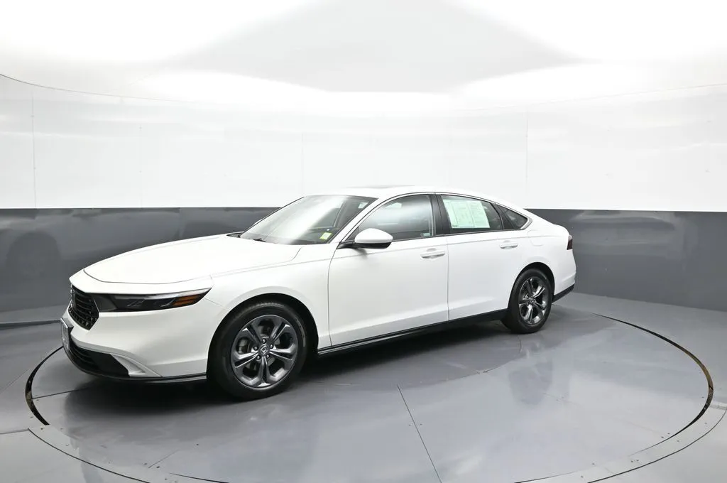 2023 Honda Accord EX - Photo 10