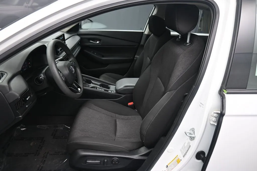 2023 Honda Accord EX - Photo 18