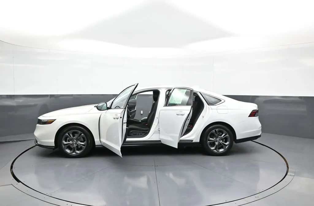 2023 Honda Accord EX - Photo 42