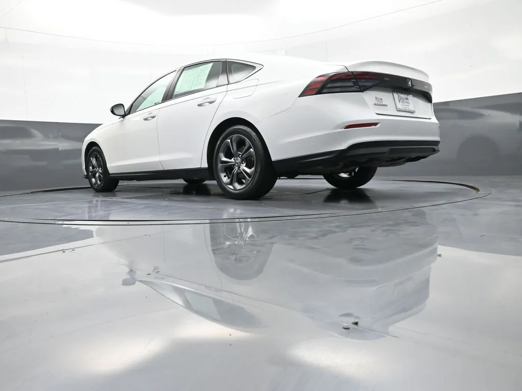 2023 Honda Accord EX - Photo 31