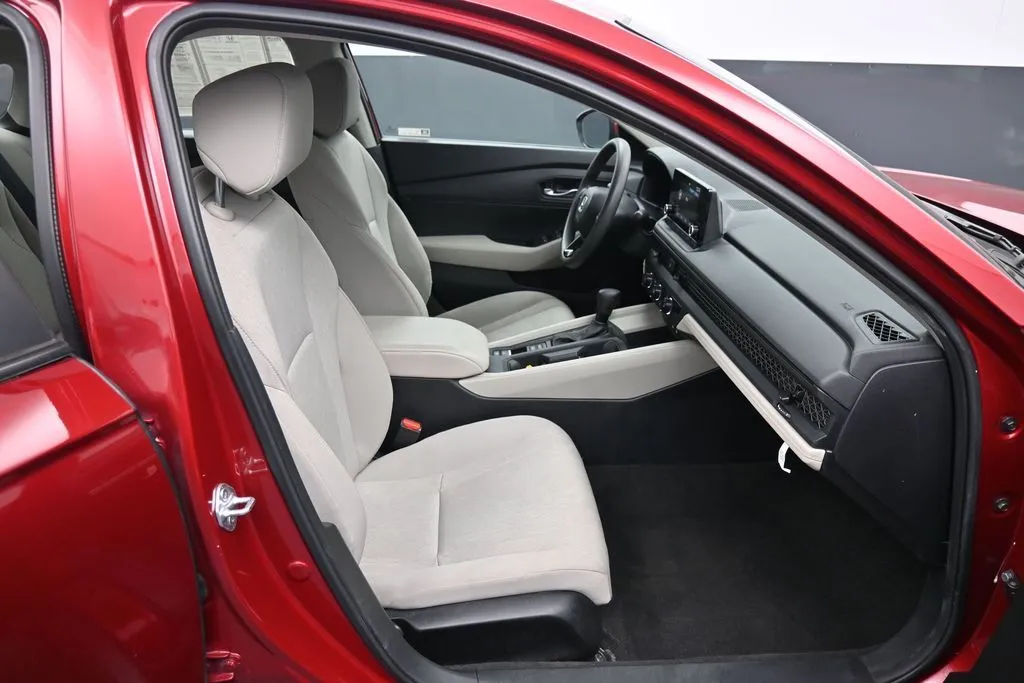 2023 Honda Accord LX - Photo 24