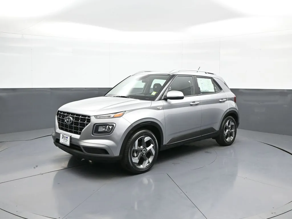 Silver 2024 Hyundai Venue SEL for sale in Brooklyn, NY