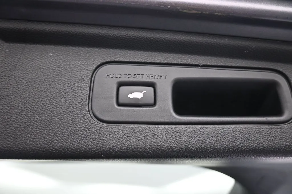 2024 Honda Odyssey Touring - Photo 24