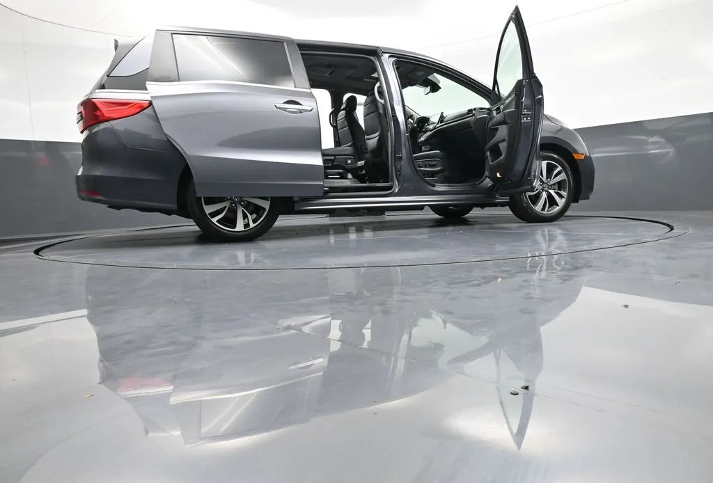 2024 Honda Odyssey Touring - Photo 50