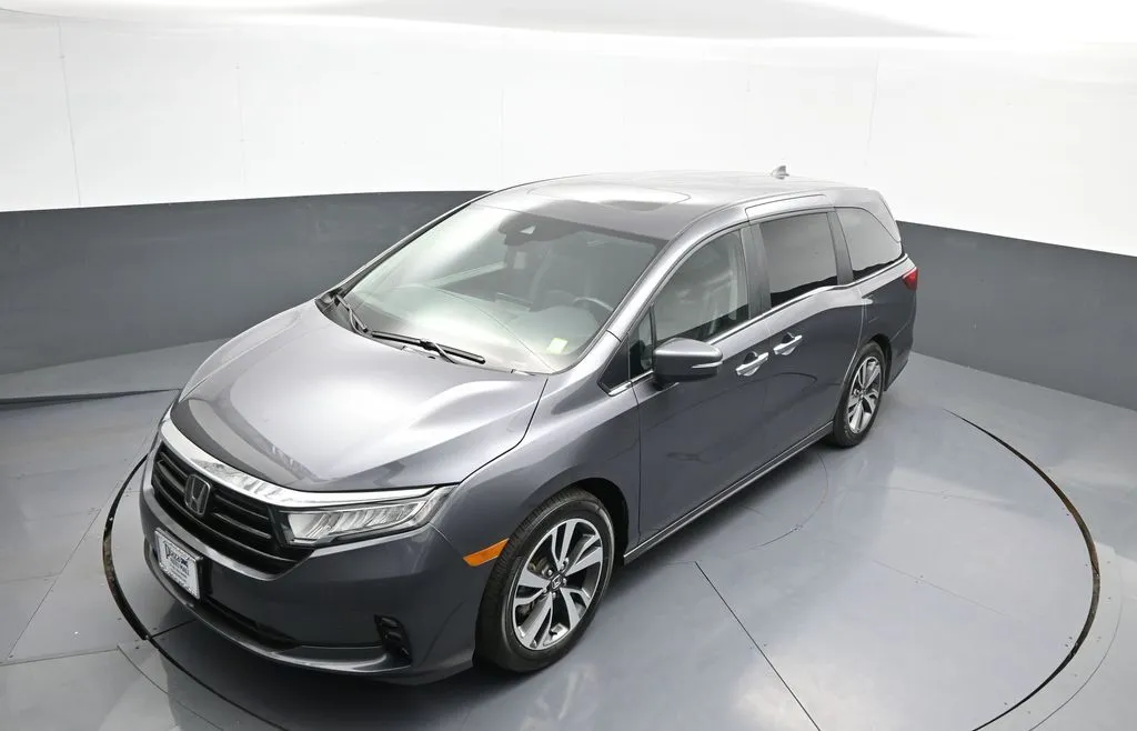 2024 Honda Odyssey Touring - Photo 36