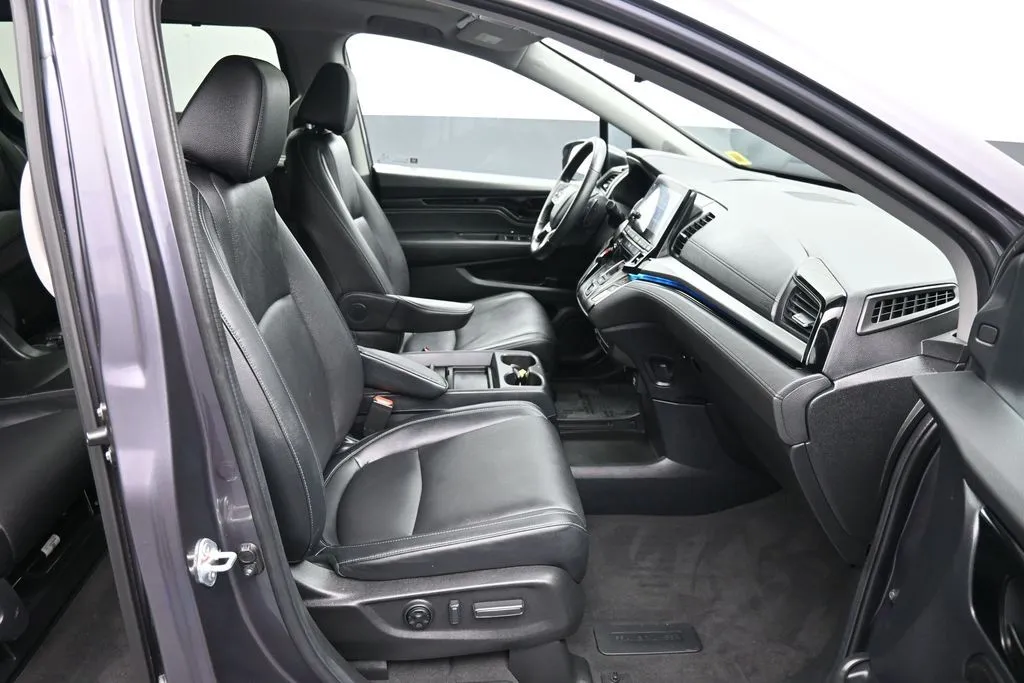 2024 Honda Odyssey Touring - Photo 27