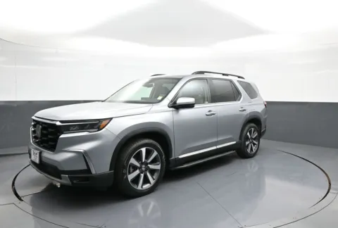 Silver 2023 Honda Pilot Touring for sale in Brooklyn, NY