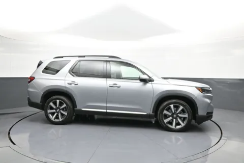Photos of 2023 Honda Pilot Touring for sale in Brooklyn, NY at Plaza Honda
