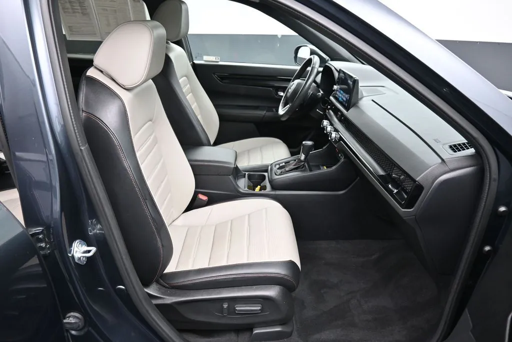 2023 Honda CR-V Sport Touring - Photo 25