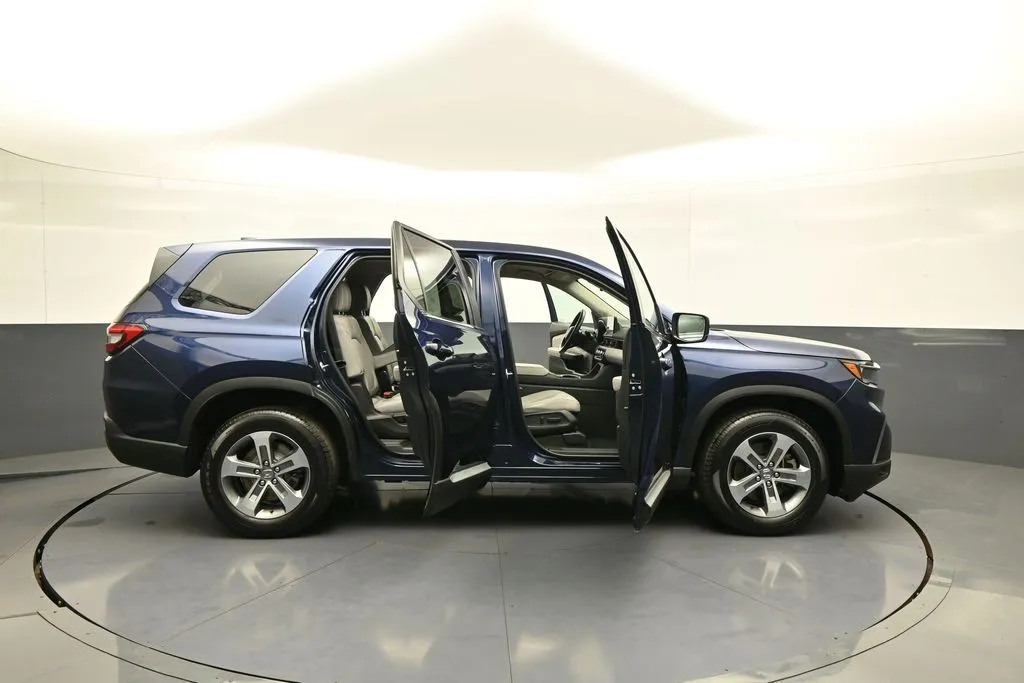 2023 Honda Pilot EX-L - Photo 43