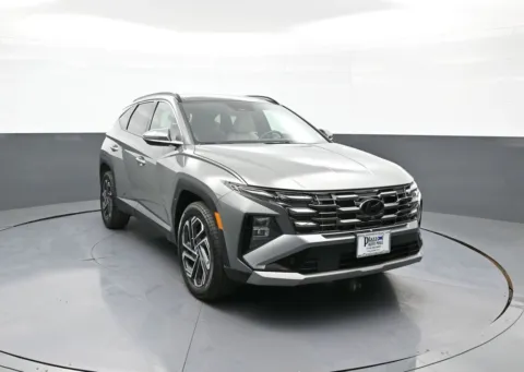Another view of 2025 Hyundai Tucson Limited for sale in Brooklyn, NY at Plaza Honda