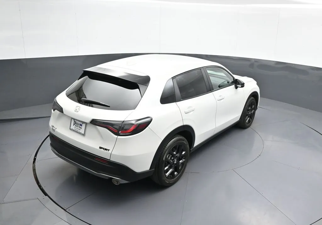 2025 Honda HR-V Sport - Photo 36