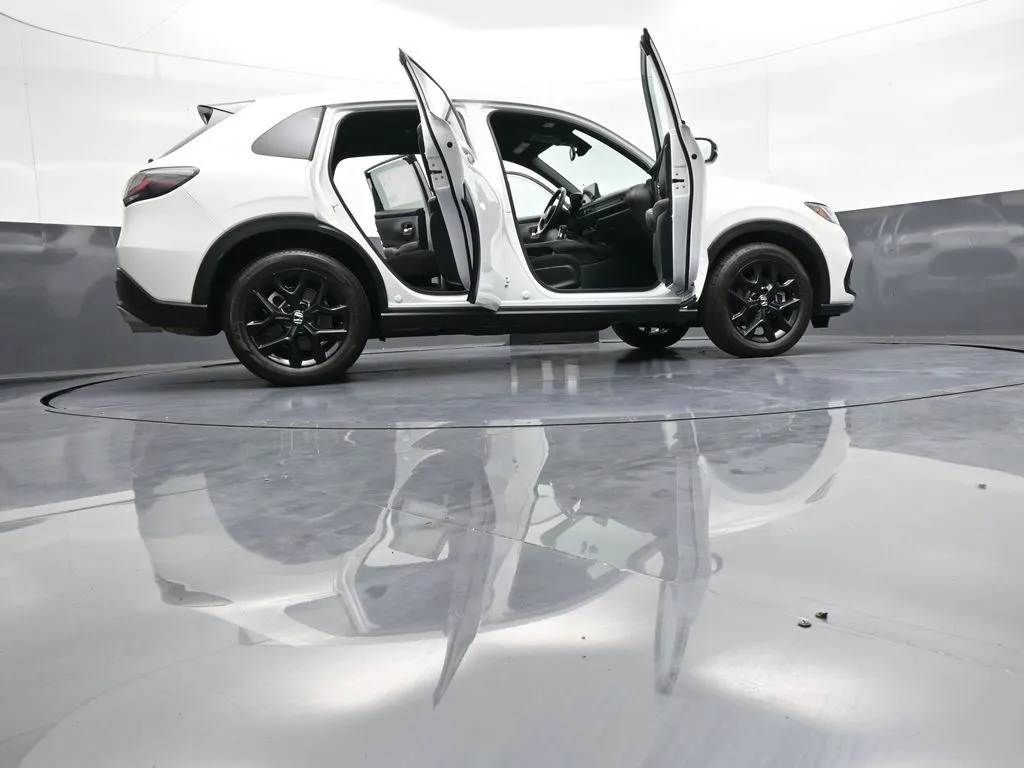 2025 Honda HR-V Sport - Photo 46