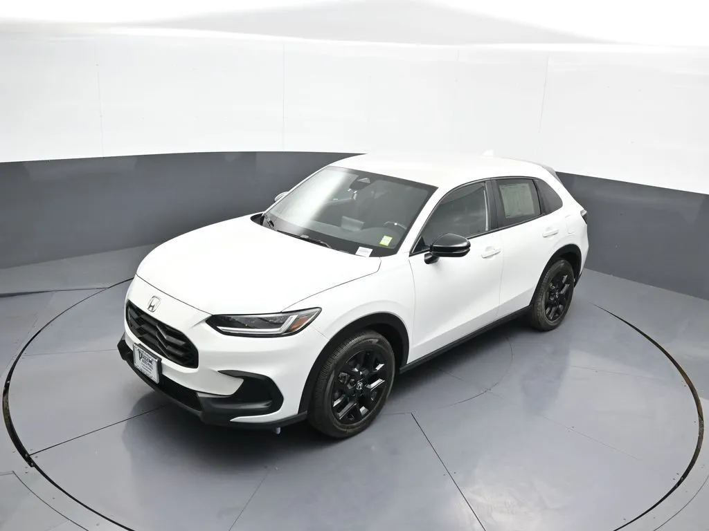 2025 Honda HR-V Sport - Photo 32