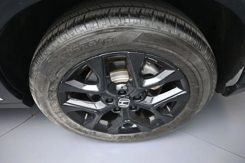 2025 Honda HR-V Sport - Photo 15