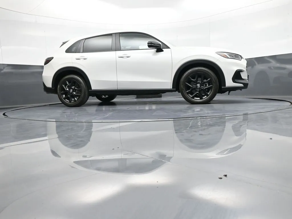 2025 Honda HR-V Sport - Photo 27