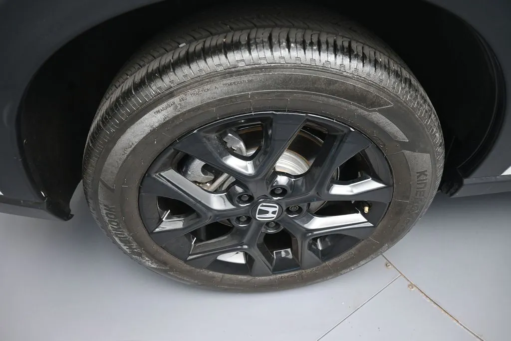 2025 Honda HR-V Sport - Photo 12