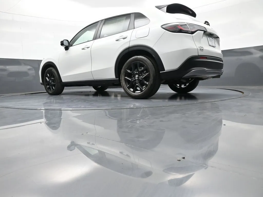 2025 Honda HR-V Sport - Photo 30
