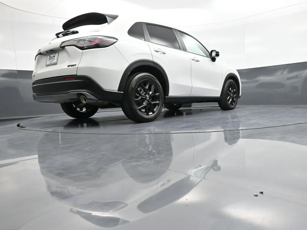 2025 Honda HR-V Sport - Photo 28