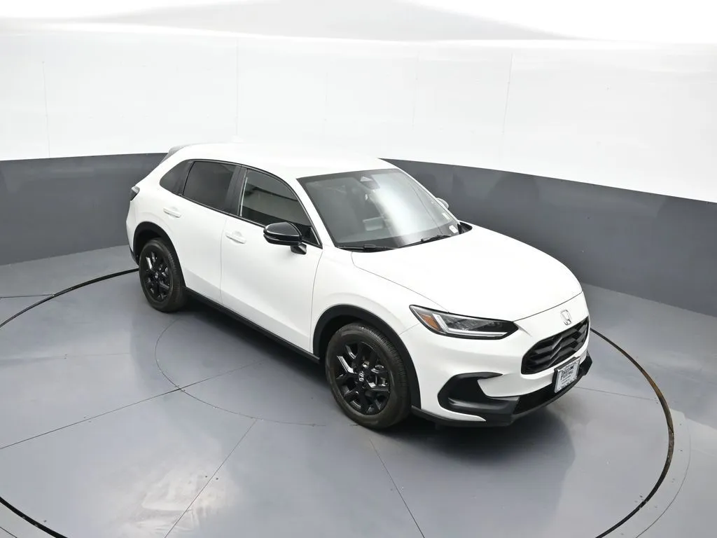 2025 Honda HR-V Sport - Photo 34