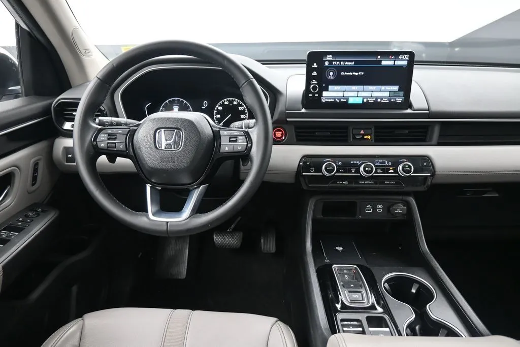 2024 Honda Pilot Touring - Photo 22