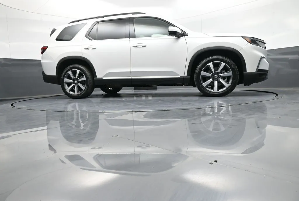 2024 Honda Pilot Touring - Photo 33