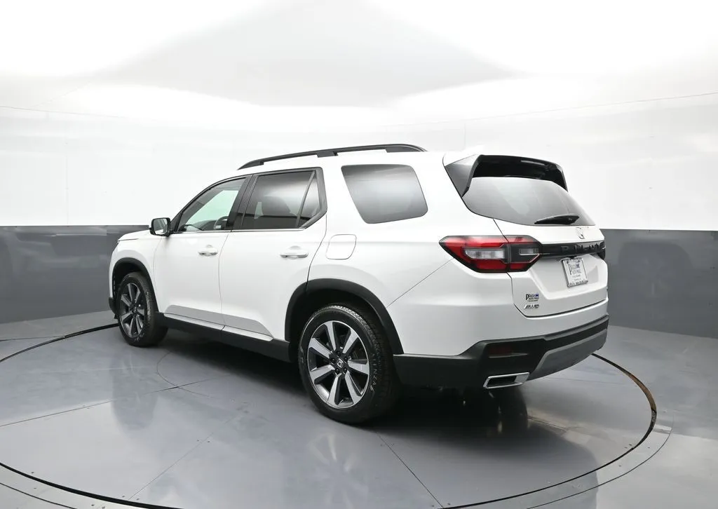 2024 Honda Pilot Touring - Photo 8