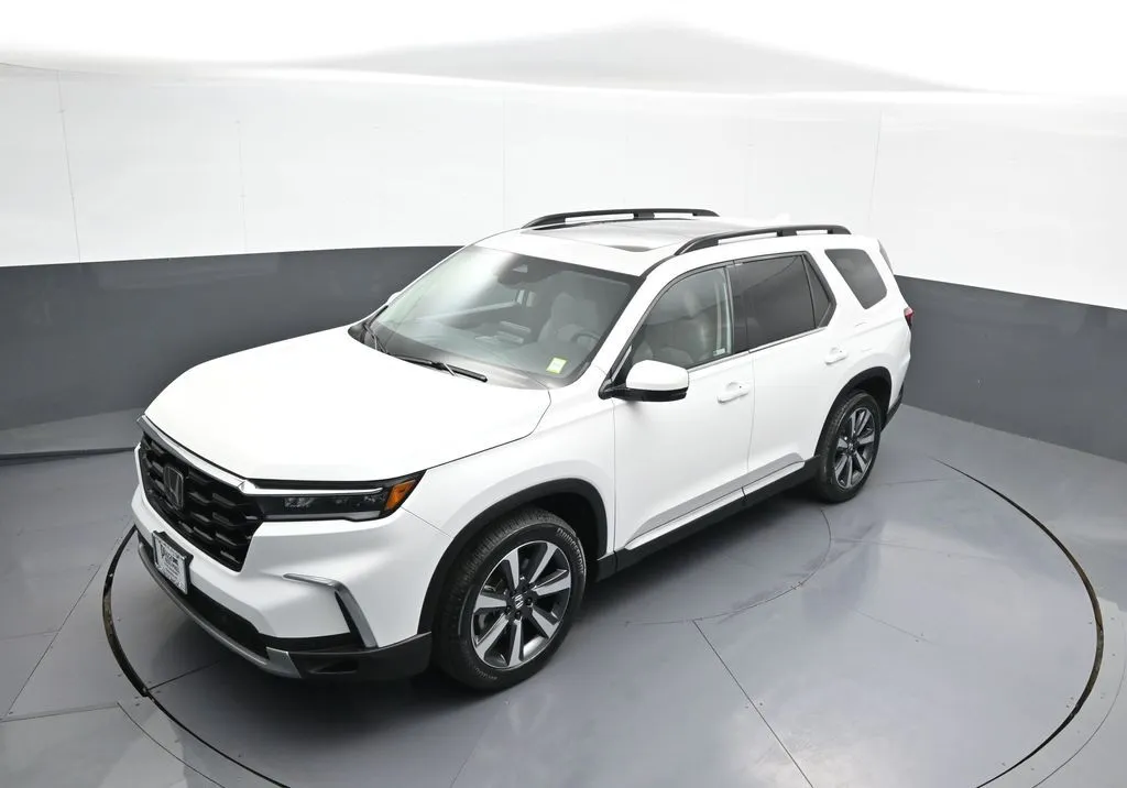 2024 Honda Pilot Touring - Photo 38