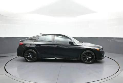 More photos of 2023 Honda Civic Sport at Plaza Honda, NY