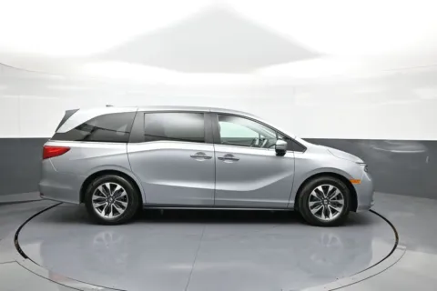 More photos of 2023 Honda Odyssey EX-L at Plaza Honda, NY